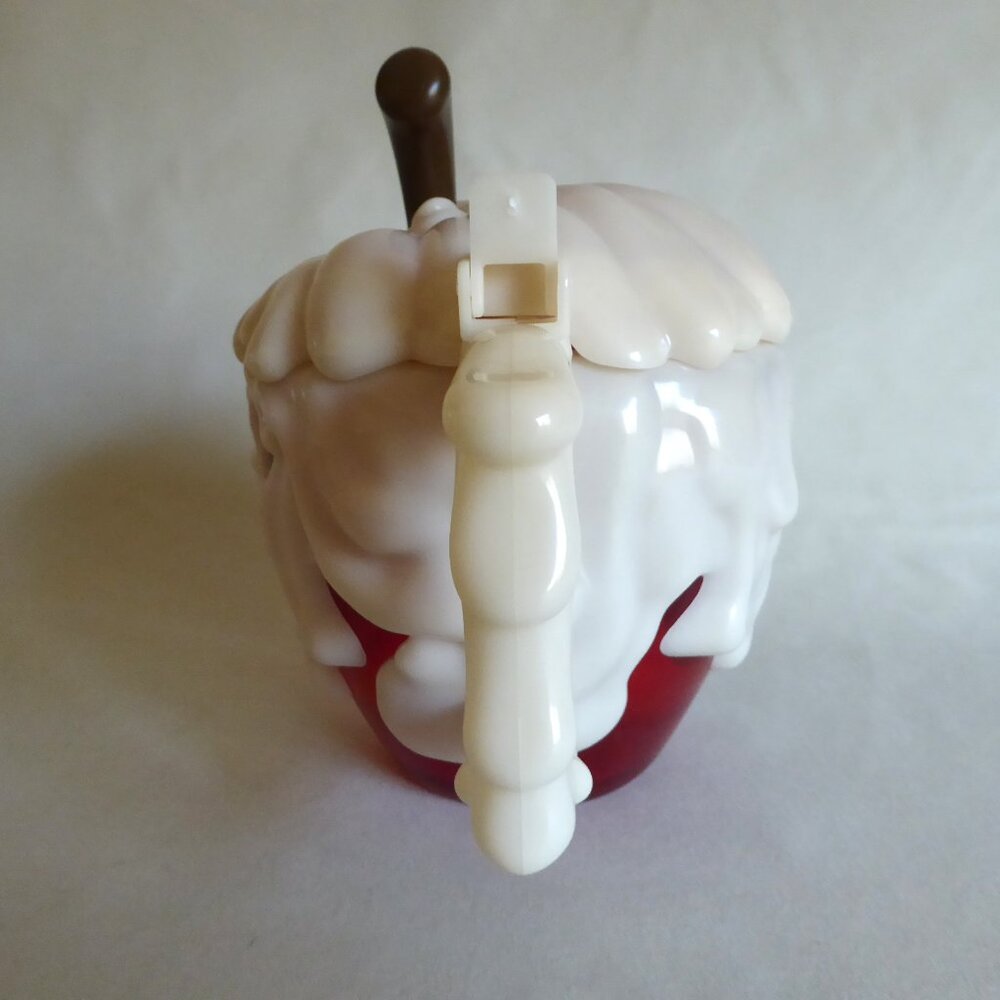 NEW 2015 DISNEY PARKS POISON APPLE STEIN MUG SNOW WHITE EVIL QUEEN GLOW IN DARK - Picture 9 of 11